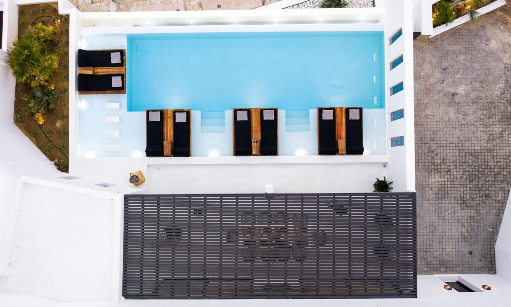 Psarou Black 2 Psarou (Mykonos)