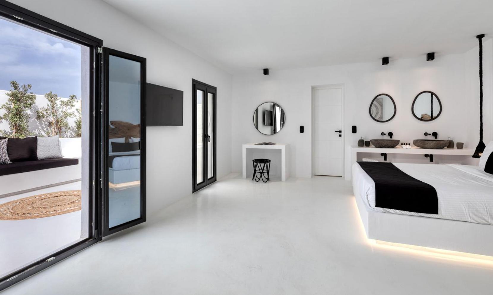 Psarou Black 2 Villa