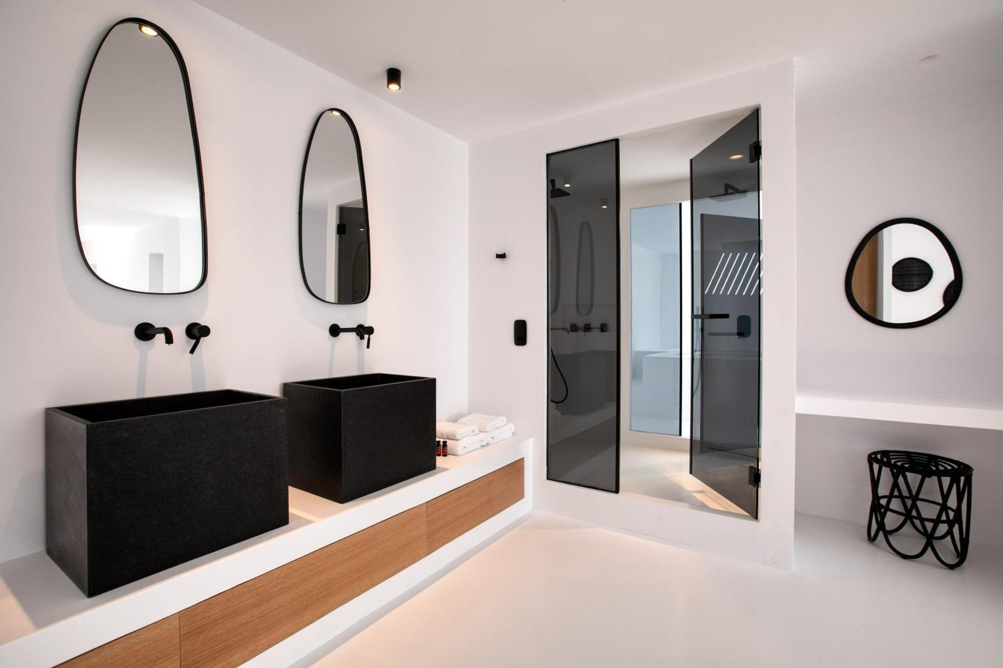 Villa Psarou Black 2 Psarrou