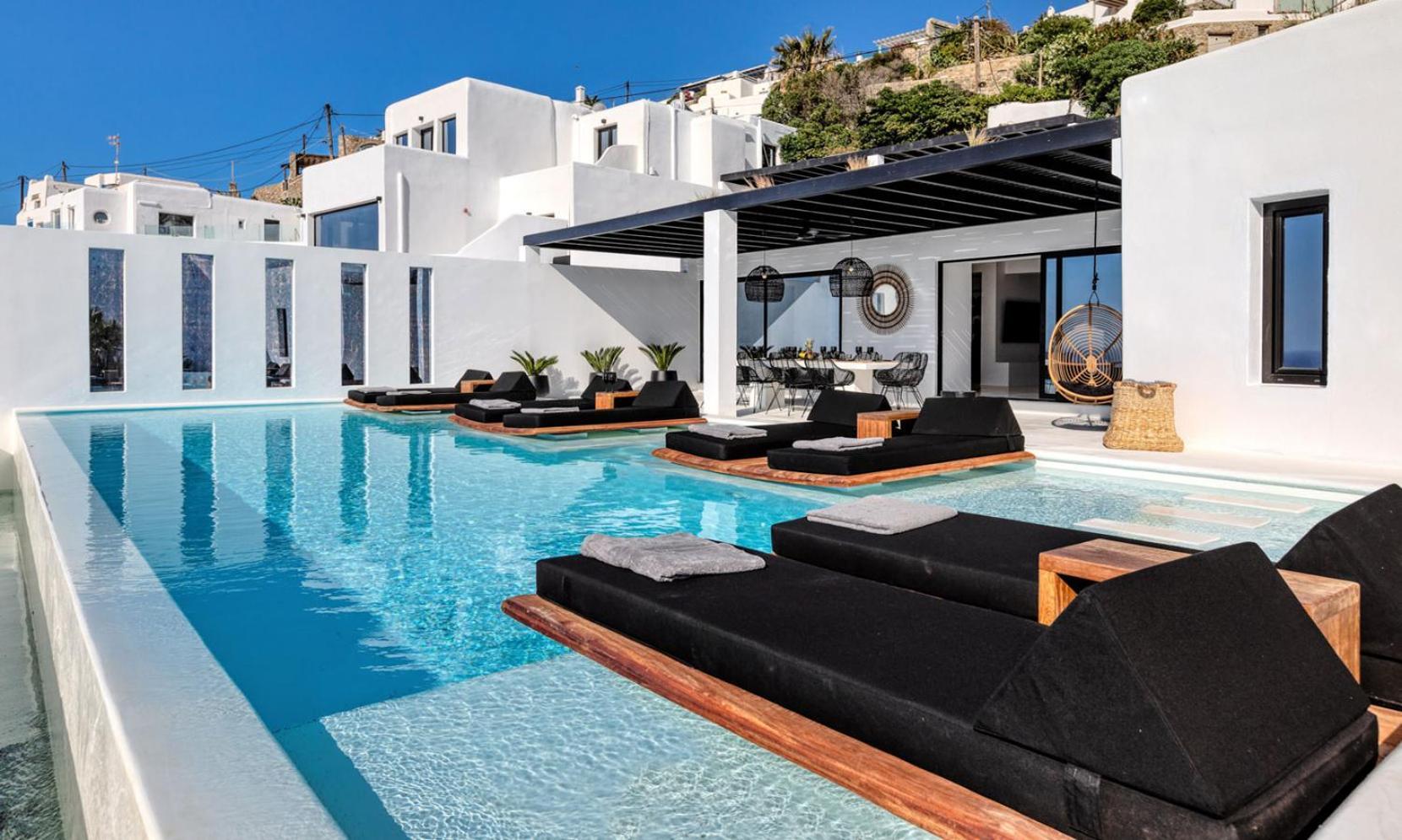 Psarou Black 2 Villa