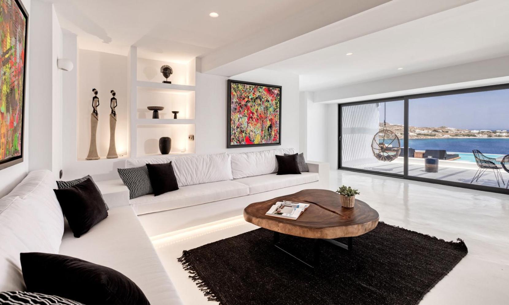 Villa Psarou Black 2